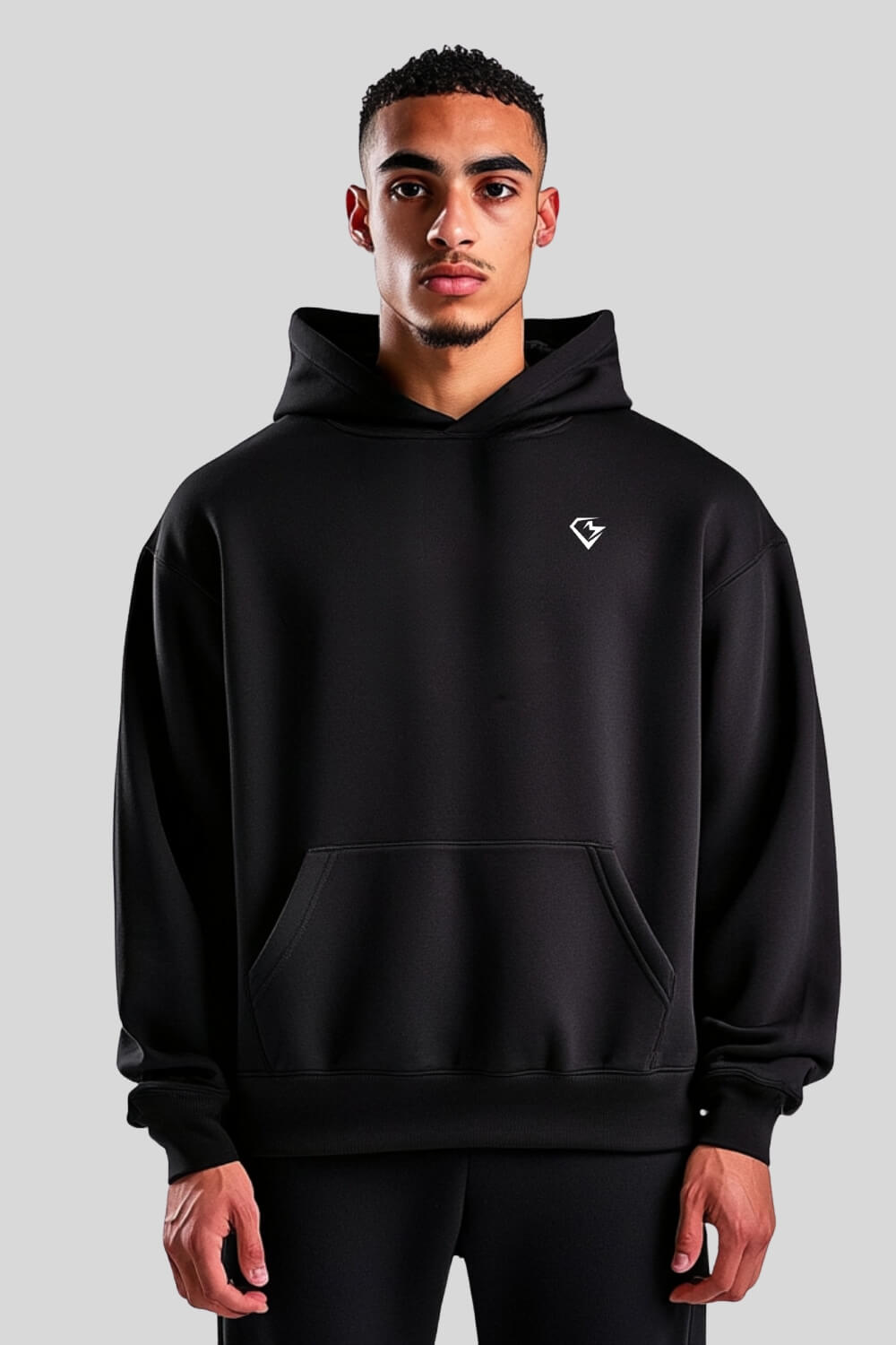 Frontansicht Athlete Oversize Hoodie Black für Männer und Frauen